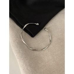 Brazalete abierto en plata