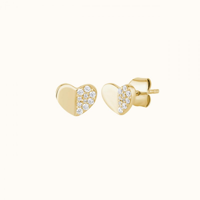 Pendientes bañado en oro en forma de corazón