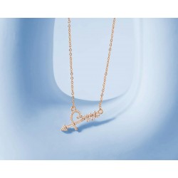 Collar de oro con flecha